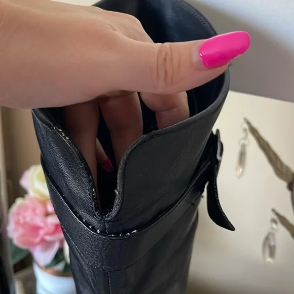 LAMICA OVER-THE-KNEE Genuine Leather Black BOOTS WITH STRAP WIDE CALF