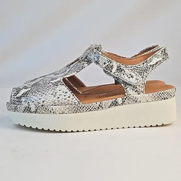 L'Amour Des Pieds Almika Leather Snakeskin Peep Toe Platform Peep Toe Sandal