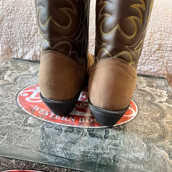 Laredo Kadi 5742 Womens Tan Distressed Western Cowboy Boots size 8.5 Wide