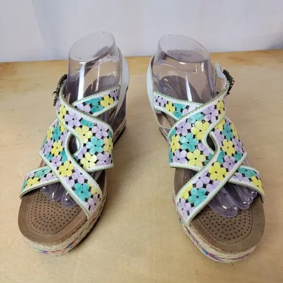 L’artiste Lolarose Floral Platform Slingback Sandals - EU 41 / US size 9.5