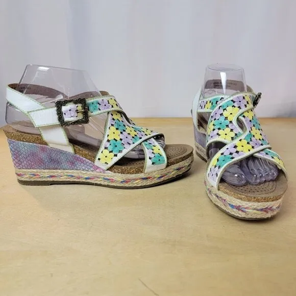 L’artiste Lolarose Floral Platform Slingback Sandals - EU 41 / US size 9.5