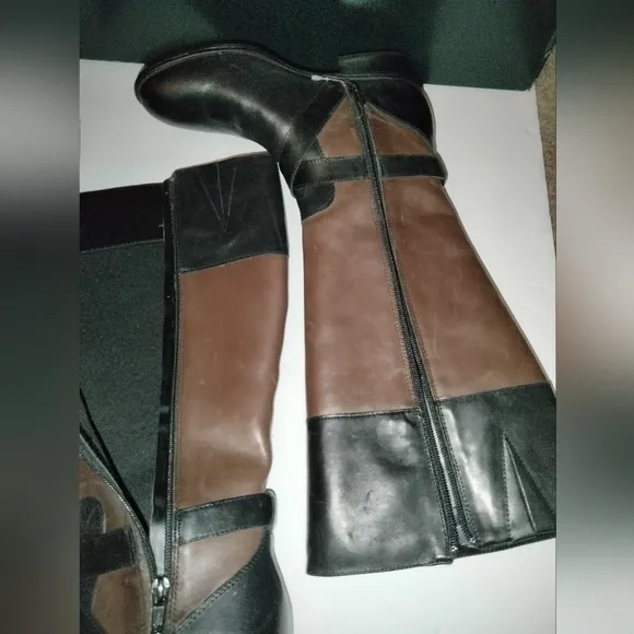 Lauren Ralph Lauren (Size 6B) Black &amp; Brown Leather Wide Calf Riding Knee Boots