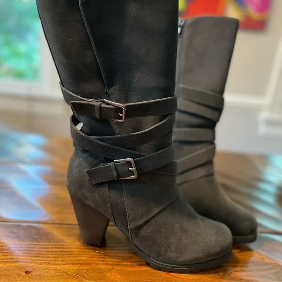 LEVITY | NOTICE Charcoal-Black Mid-Calf Boots. Sz. 8. NWT