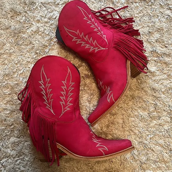 Liberty Black Fushia Fringe Cowboy Boots - Size 9