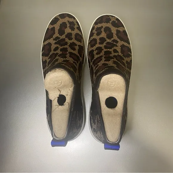 Like New Rothy's Wildcat Chelsea Boot Sneakers - Size 8.5