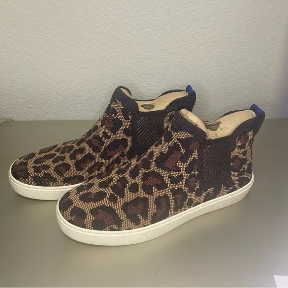 Like New Rothy's Wildcat Chelsea Boot Sneakers - Size 8.5