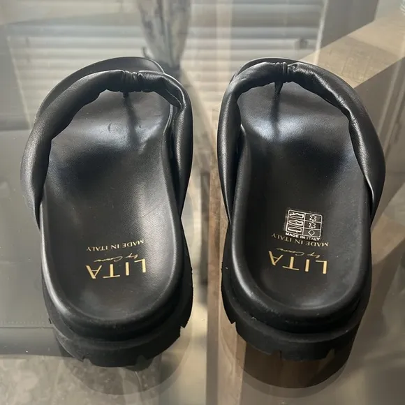 LITA by Ciara (Made in Italy) Lug Sole Thong Sandals, Black Size 42 EXCELLENT!