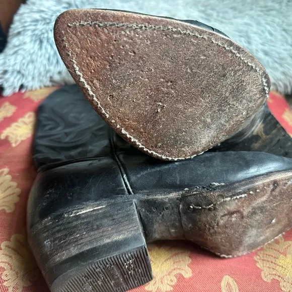 lucchese • vintage cowboy boots black leather designer western footwear