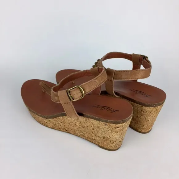 Lucky Brand Womens Narnie Cork Wedge Sandals Tan Leather Studded Thong size 9.5