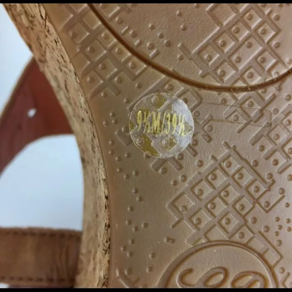 Lucky Brand Womens Narnie Cork Wedge Sandals Tan Leather Studded Thong size 9.5