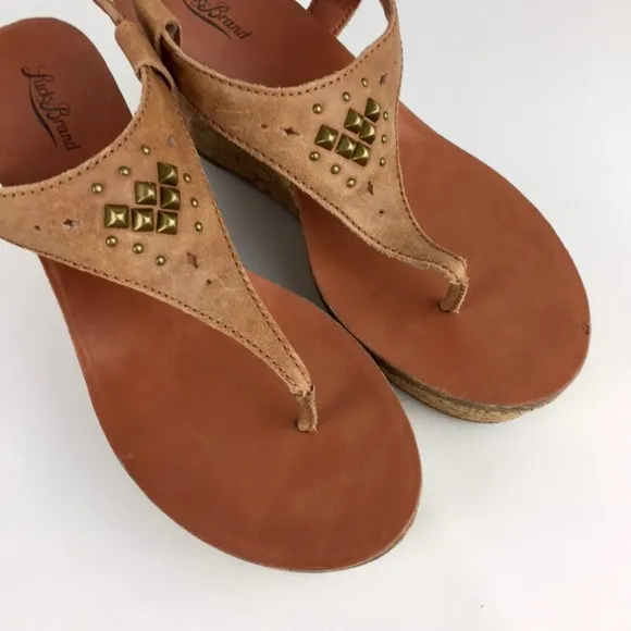Lucky Brand Womens Narnie Cork Wedge Sandals Tan Leather Studded Thong size 9.5