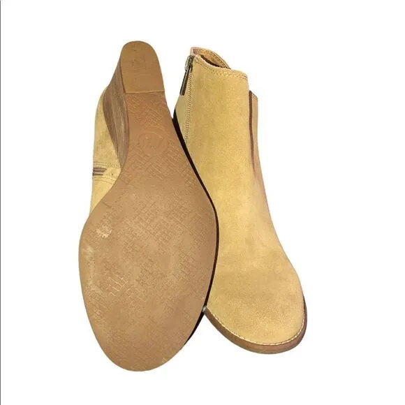 Lucky Brand Yakeena Wedge Booties