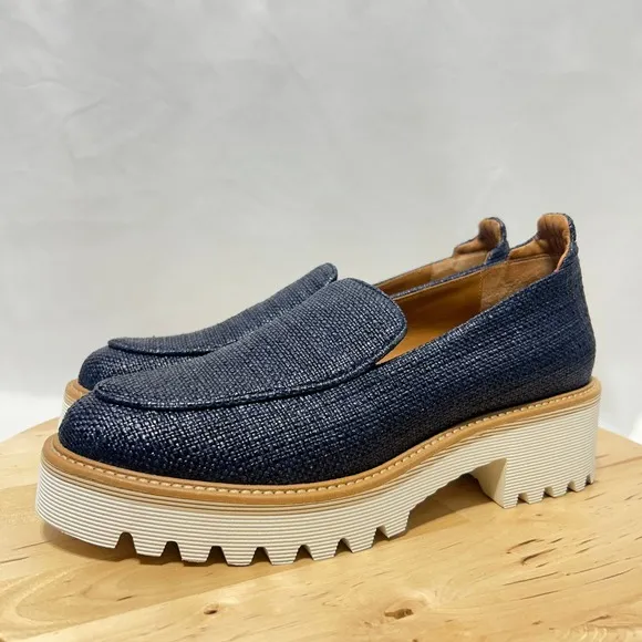 M Gemi The Eva Lug Sole Loafers Navy Blue NWOB - Size 39 EUR &amp; 9 US