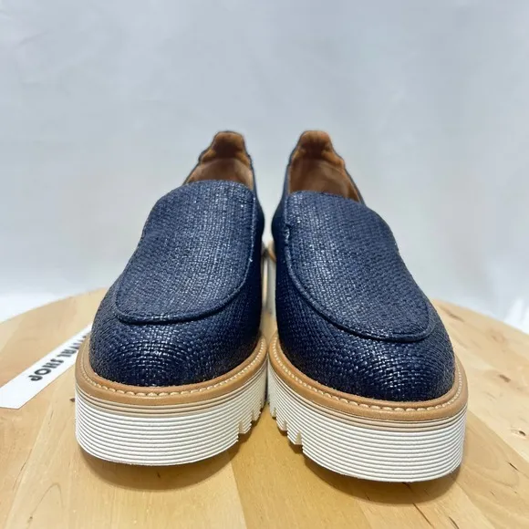 M Gemi The Eva Lug Sole Loafers Navy Blue NWOB - Size 39 EUR &amp; 9 US
