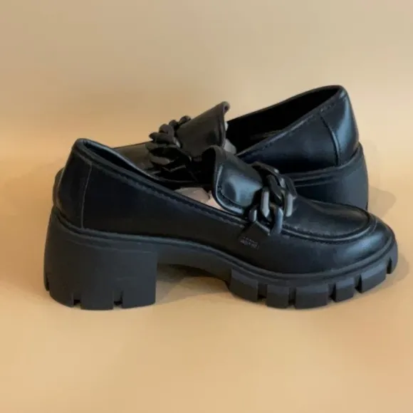 madden girl Hoxtonn Women's Block Heel Loafers