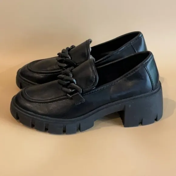 madden girl Hoxtonn Women's Block Heel Loafers