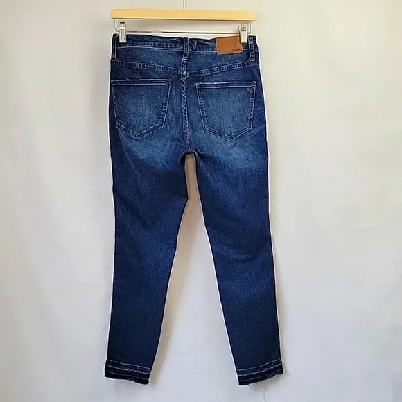 Madewell Jeans 10&quot; High-Rise Lightly Distressed Released Hem Size 27