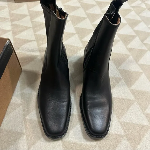 Madewell The Idris Ankle Boot true black