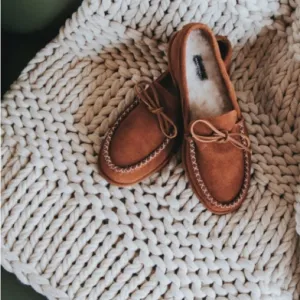 Manitobah Mukluks Sherling Lined Cabin Loafers Slippers Brown Size 9 Loungewear
