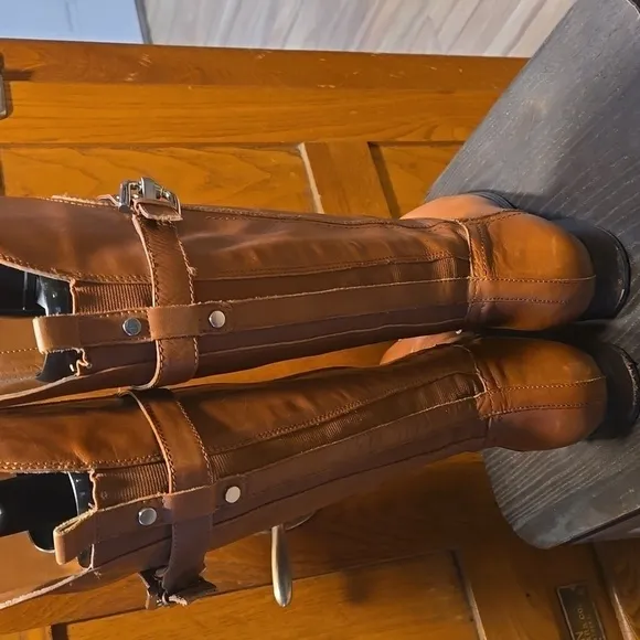 Marc Fisher Leather Wide Calf Taite Riding Boots Ladies Size 7.5 Carmel Color