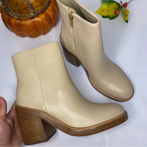 Marc Fisher LTD Haleena Ankle Boot Size 6.5