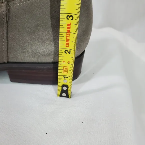 Marc Fisher Suede Leather Med Calf Tall Shaft Studded Taupe Gray Boots EUC 6.5