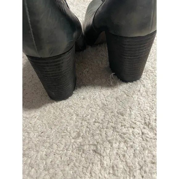 Matisse Women's Size 9 M Tell It Slouch Leather Boots Gray Blue Made in Spain
