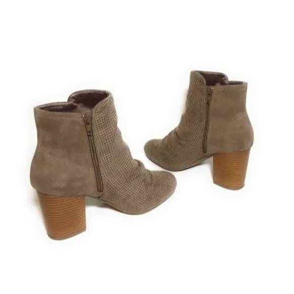 Maurices Crystal Scrunch Ankle Booties in Taupe Stacked Heel Womens Size 8.5