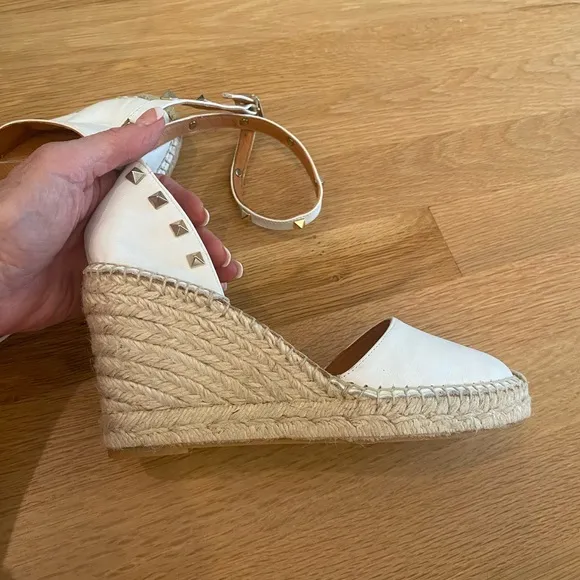 Maypol Womens White Leather Espadrilles w Gold Stud  Detail / NWOT/ Size 7.5