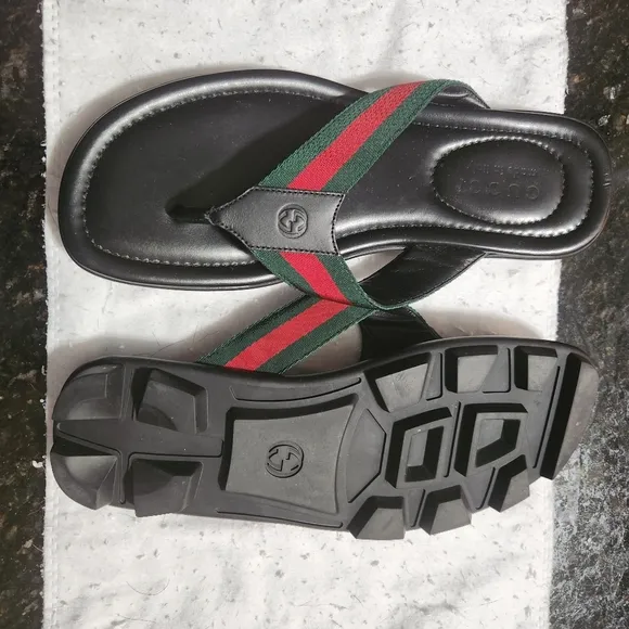 Mens 8/9 Authentic Gucci Sandals
