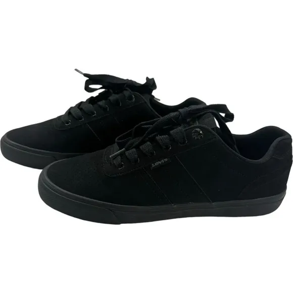 Men's Levi's Black Sneakers Size 8