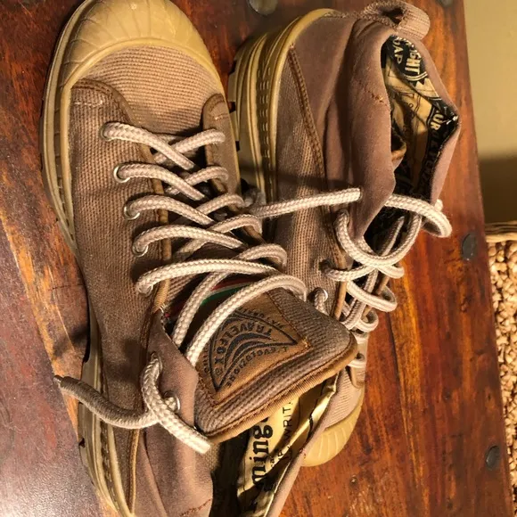 Men’s Travel Fox Brown Canvas Lace Up Sz 10.5
