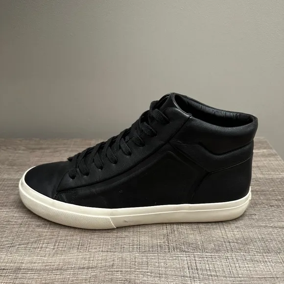 Men's Vince Fynn Leather High-Top Sneakers (scuffs around white sole &amp; bottoms!)