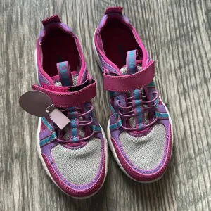 Merrell Kids fuchsia purple and Blue Sneakers size 2