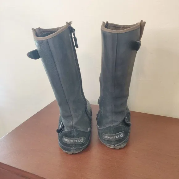 Merrell Women's Boots Calf Size 8 Black Soft Leather Strappy Zipper Close.
