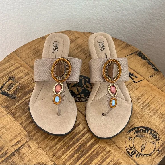 Mia Amore Berenice Jeweled Embellished Wedge Thong Sandals 10 M