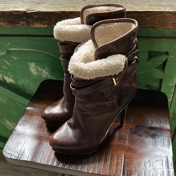 MICHAEL KORS BROWN CALF HIGH HEELED BOOT size 9