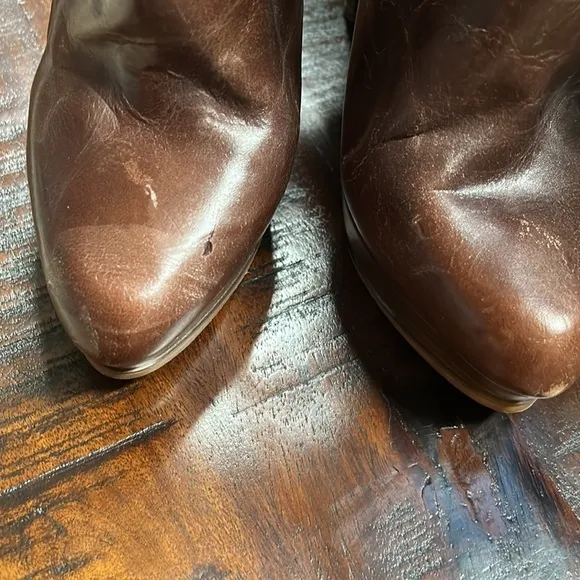MICHAEL KORS BROWN CALF HIGH HEELED BOOT size 9