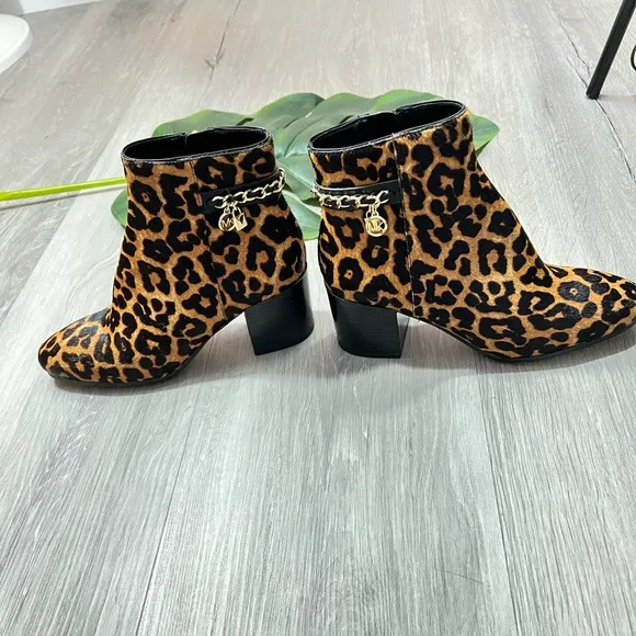 Michael Kors Elsa Mid Bootie Cheetah. Hair-calf  ✨brand new✨ No box