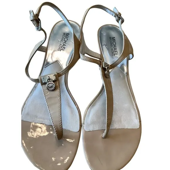 MICHAEL KORS LOCK CHARM TAN PATENT LEATHER THONG STYLE SLINGBACK SANDALS 10