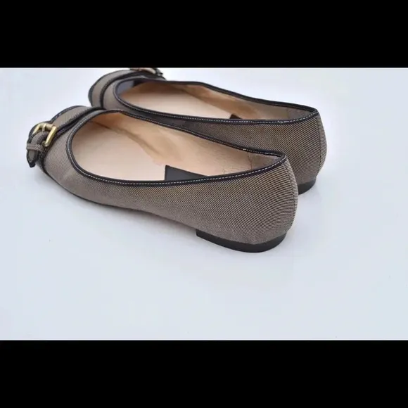 Michael Kors peep toe flats