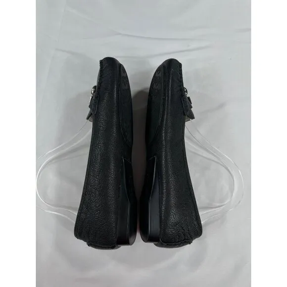 Michael Kors SKU 7790 Womens Black Leather Loafers Size 6.5