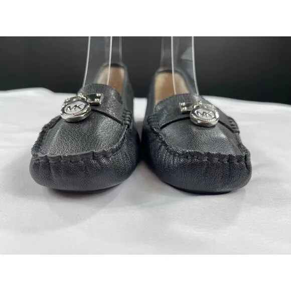 Michael Kors SKU 7790 Womens Black Leather Loafers Size 6.5