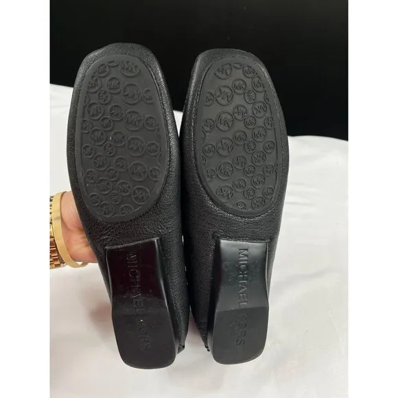 Michael Kors SKU 7790 Womens Black Leather Loafers Size 6.5