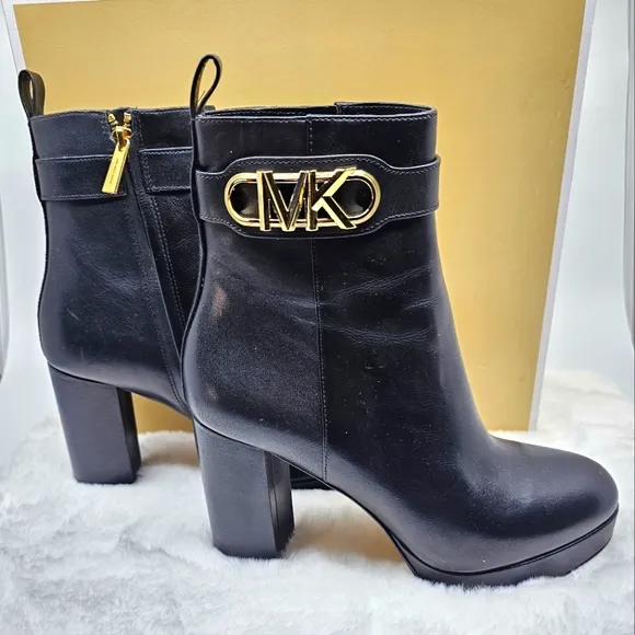 Michael Michael Kors Parker MK charm black heel boots  7.5