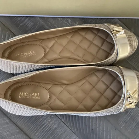 MICHAEL MICHAEL KORS Women's Jilly Round Toe Ballet Flats, size 7.5