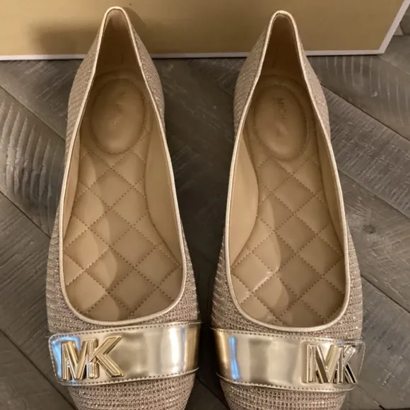 MICHAEL MICHAEL KORS Women's Jilly Round Toe Ballet Flats, size 7.5