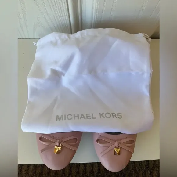 MICHAEL MICHAEL KORS Women's Juliette Flats NEW size 6 blush pink comfort