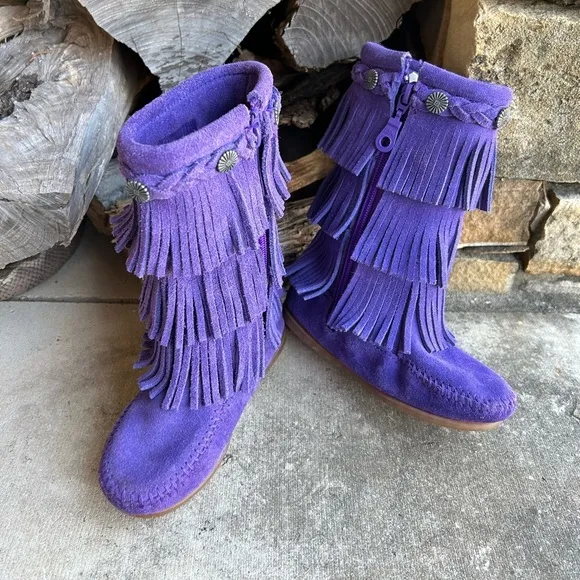 Minnetonka girls purple suede boots 3 layer fringe moccasin calf boots Sz-9. C
