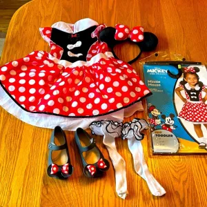 Minnie Mouse 3T-4T Costume and accessories